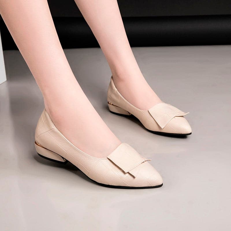 Doamnelor Designer Pointed Toe Pantofi cu tocuri joase pentru femei din piele(De asemenea, potrivit pentru picioare late)